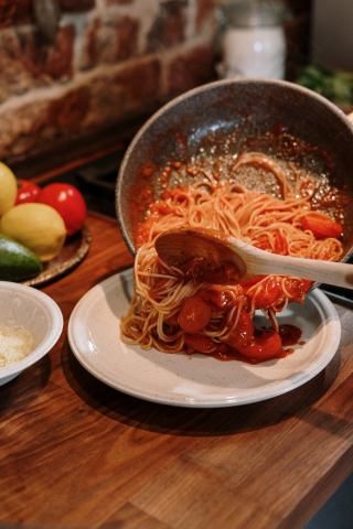 Marinated Tomatoes With Pasta